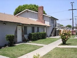 Remodeled 2 Bedroom, 1 Bath Cottage Located at Beach in Huntington Beach, CA (Photo 6 of 10)