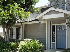 Remodeled 2 BR, 2 BA Townhouse with Air Conditioner in Tustin, CA