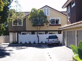 High End, 2 Bedroom, 2 Bath	Condo Close to The Beach in Costa Mesa, CA (Photo 2 of 11)