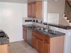 High End, 2 Bedroom, 2 Bath	Condo Close to The Beach in Costa Mesa, CA (Photo 5 of 11)