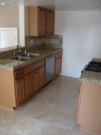 High End, 2 Bedroom, 2 Bath	Condo Close to The Beach in Costa Mesa, CA (Photo 7 of 11)