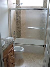 High End, 2 Bedroom, 2 Bath	Condo Close to The Beach in Costa Mesa, CA (Photo 8 of 11)