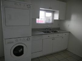 Remodeled 2 Bedroom Apartment in Costa Mesa in Costa Mesa, CA (Photo 8 of 9)