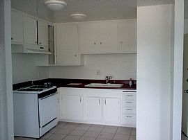 Remodeled 2 Bedroom Apartment with Garage 	 in Costa Mesa, CA (Photo 3 of 4)