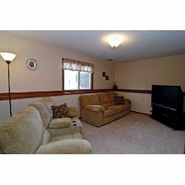 Beautifully Updated 3 Bedroom 2 Bathroom Home With in Savage, MN (Photo 3 of 5)