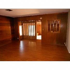 Upgraded 3bd, 2bth, Built in Bar, and Large Den. in Canoga Park, CA (Photo 5 of 5)