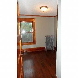 Beautifully Remodeled 3 Bedroom Home in Saint Paul, MN (Photo 4 of 5)