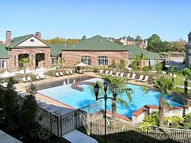 2 Bedroom Apartment with Luxury at Its Best! in Houston, TX (Photo 11 of 12)