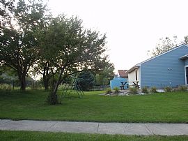 2 Bedroom, 1 Bath Home with Small Pets Allowed in Naperville, IL (Photo 5 of 5)