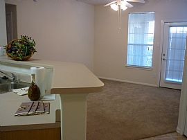 Two Bedroom Washer and Dryer Included in Alvin, TX (Photo 3 of 5)