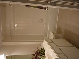 Two Bedroom Washer and Dryer Included in Alvin, TX (Photo 4 of 5)