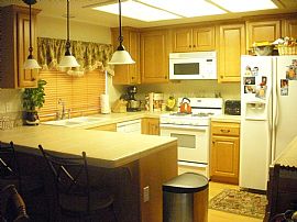 Well Maintained 3 Bed/2 Bath Home in Apple Valley, CA