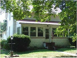 Home 10 Min From Napoleon Just Off Rt 24 in Liberty Center, OH