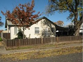 Modesto 3 Bedroom 2 Bath Home with Shop!! in Live Oak, CA