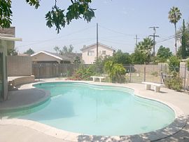 Beautiful 3 BR, 1 BA, Single Family Front House  in Fontana, CA (Photo 9 of 9)