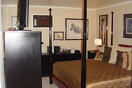 Spacious 1 Bedroom Royal Oak Condo in Royal Oak, MI (Photo 7 of 9)