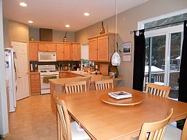 Beautiful Clean 5 Bed 3 Bath Home For Rent  in Mill Creek, WA (Photo 3 of 12)