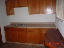 Beautiful 3 Bedroom For Rent W/buy Option in Dolton, IL (Photo 3 of 9)