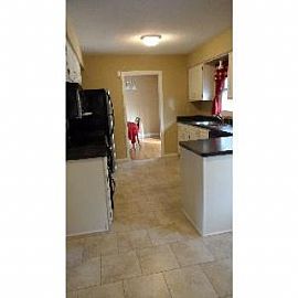 Beautiful 3 Bedroom Single Family Home-Completely in Brooklyn Center, MN (Photo 5 of 5)