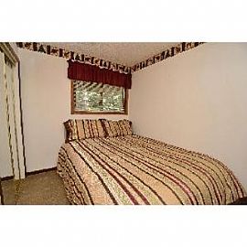 Beuatiful Home Great For Entertaining! in Prior Lake, MN (Photo 4 of 5)