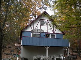 3 Bedroom Home in Lake Community in Dingmans Ferry, PA