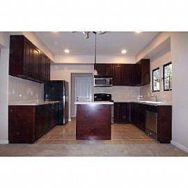 New 2 Story 3bd/2bth Townhouse with Loft Included. in Panorama City, CA (Photo 4 of 4)