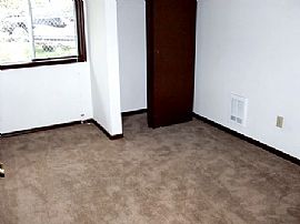 4bd 1bth Rambler For 950 Mnth in Tacoma, WA (Photo 2 of 7)