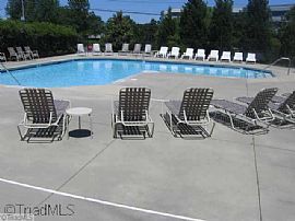 2 BR Townhome in Nice Quiet Neighborhood in Greensboro, NC (Photo 5 of 6)