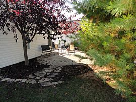 Charming Three Bedroom with Flagstone Patio in Indianapolis, IN (Photo 4 of 5)