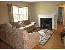 Stunning 3 BR, 2 BA Home with Open Floor Plan in Coral Gables, FL (Photo 2 of 3)