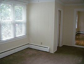 1800sf Brick Ranch on 1 Acre Private Lot. in Yorktown, VA (Photo 6 of 6)