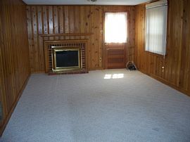 Large Tri-Level Home in Tuckahoe Village West Near Short Pump  in Richmond, VA (Photo 4 of 5)