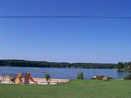 3 Bd Slow Credit Okseasonal Water Views in Louisa, VA (Photo 2 of 12)