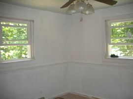 3 Bd Slow Credit Okseasonal Water Views in Louisa, VA (Photo 6 of 12)