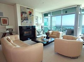 Furnished 1 BR, 1 BA Apartment on 10724 Whilshire in Los Angeles, CA (Photo 6 of 6)