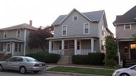 Spacious First Floor Apartment in Saint Joseph, MI