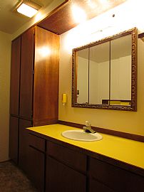 Daylight Basement Duplex Including Paid Utilities in Battle Ground, WA (Photo 8 of 12)