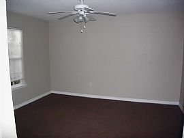 2 Bedroom 2 Full Bath Downstairs Unit in Gulfport, MS (Photo 5 of 6)