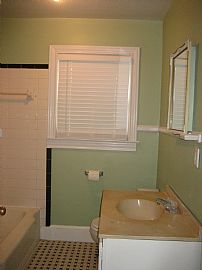 3 BR, 2 BA Home in North Main Area of Greenville in Greenville, SC (Photo 7 of 8)