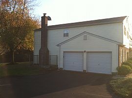 Rent a Luxury, Single 4 BR, 2.5 BA House in Bucks County in Richboro, PA (Photo 4 of 12)