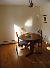 Charming 3 Bedroom Home For Rent - Walk to Ryan Rd School in Florence, MA (Photo 4 of 6)