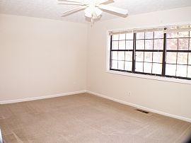 2 BR, 2.5 BA Townhouse Style Home in Duplex in Lawrenceville, GA (Photo 4 of 9)