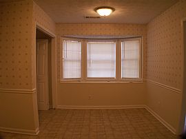2 BR, 2.5 BA Townhouse Style Home in Duplex in Lawrenceville, GA (Photo 8 of 9)