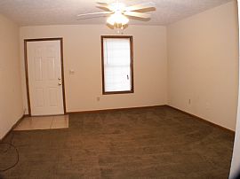 2 Bedroom, 2 Bath Duplex Ranch Home with Great Kitchen  in Suwanee, GA (Photo 2 of 7)