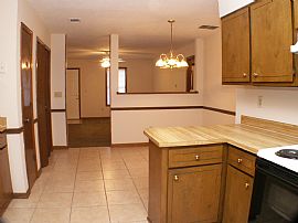 2 Bedroom, 2 Bath Duplex Ranch Home with Great Kitchen  in Suwanee, GA (Photo 7 of 7)