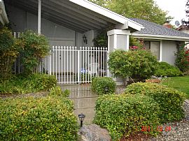 3 BR, 2 BA, West Side Pool Home with Pool and Jacuzzi in Lancaster, CA