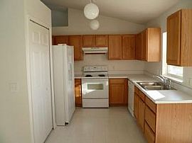 3 Bed / 2 Bath Near Kissimmee, Haynes City in Poinciana, FL