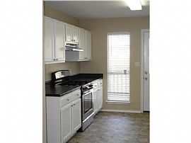 Easy Commute to Round Rock/ Austin in Taylor, TX (Photo 5 of 6)