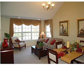 2 Bedroom Condo, Complex in Middletown, NY (Photo 3 of 3)