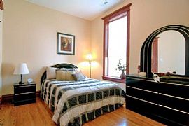 3 Bedroom, 2.0 Bath in Chicago, IL